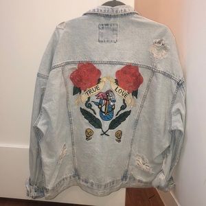 Men’s Light Denim Distressed Jacket w/ Patch
